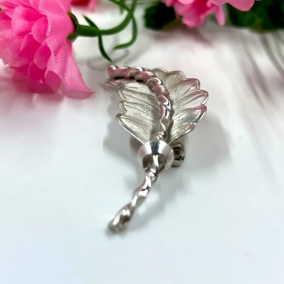 Coro Signed Silver Plated Minimalist Leaf Design Vintage Brooch - Picture 2 of 5